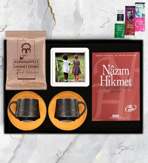 Nazım Hikmet Şiir Kitabı, 2’li Mermer Desen Fincan, Türk Kahvesi ve Beyaz Çerçeve Hediye Seti